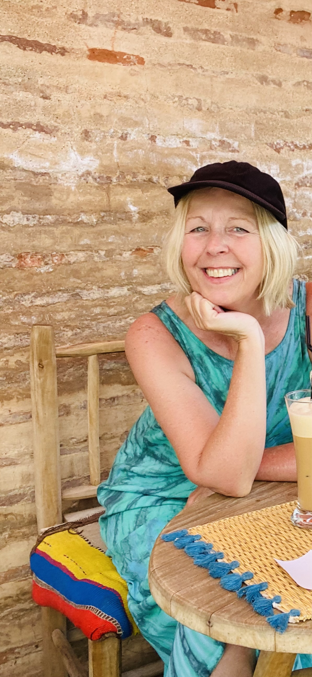 Sheila Knaggs, author